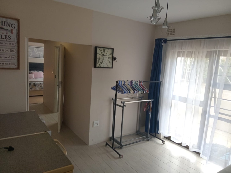 6 Bedroom Property for Sale in Gonubie Eastern Cape